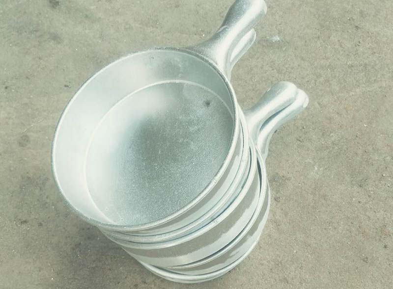 绍兴铝制小奶锅平底锅